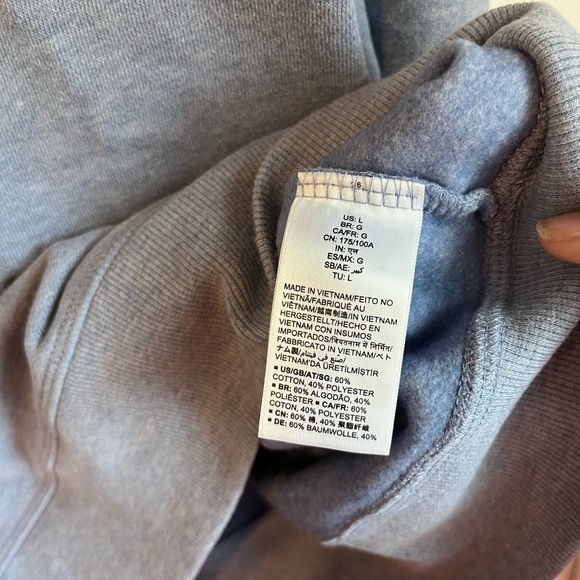 NWOT Amazon Essentials Blue Crew Neck Sweatshirt Large - Picture 4 of 6